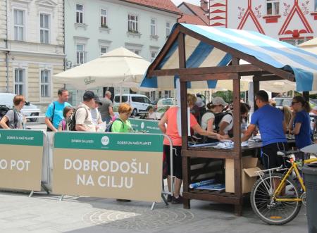 Pohod ob reki, ki povezuje še več pestrega dogajanja (3)